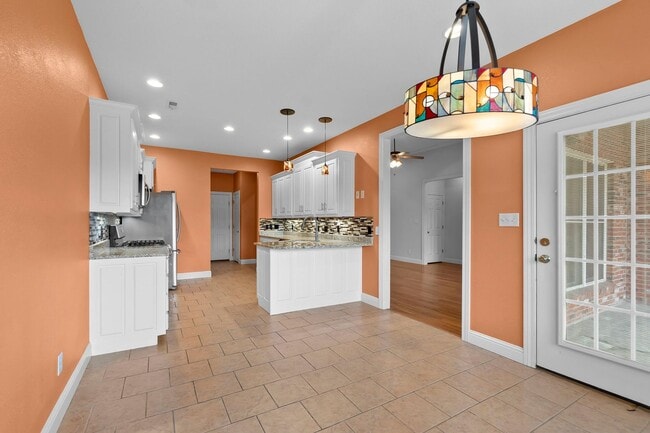 Building Photo - Spacious Duplex In Cape Girardeau