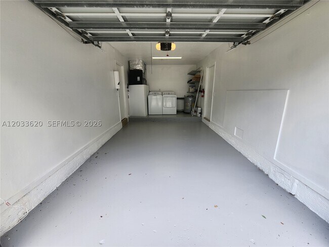 Building Photo - 1631 SW 129th Way