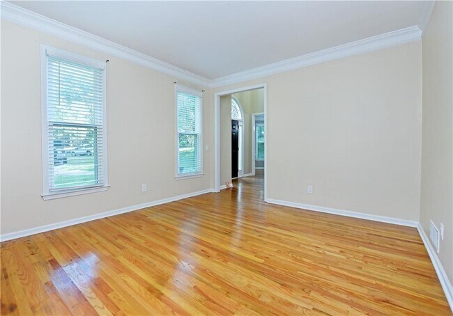 Building Photo - 2130 Hickory Cove