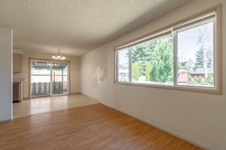 Building Photo - 113 SW Fleishauer Ln