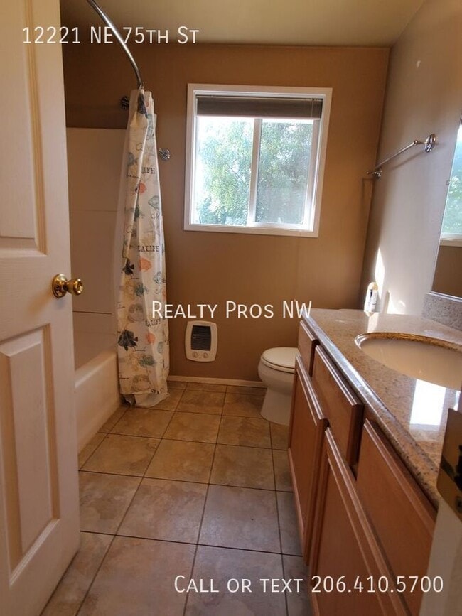 Building Photo - 12221 NE 75th St