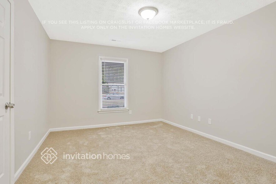 Building Photo - 70 Trotters Walk