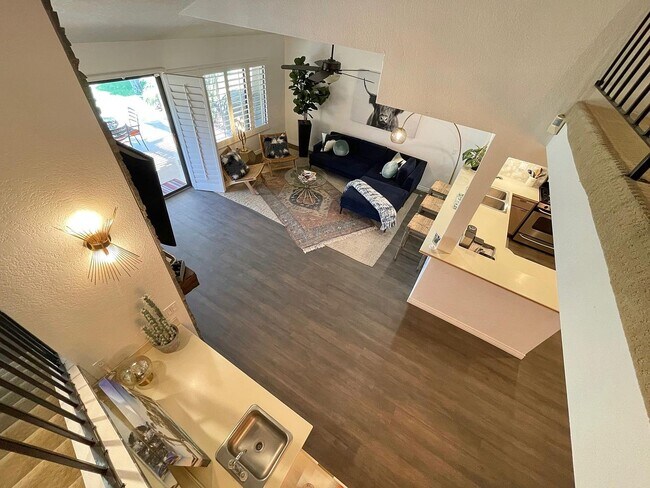 Building Photo - 41539 Woodhaven Dr W