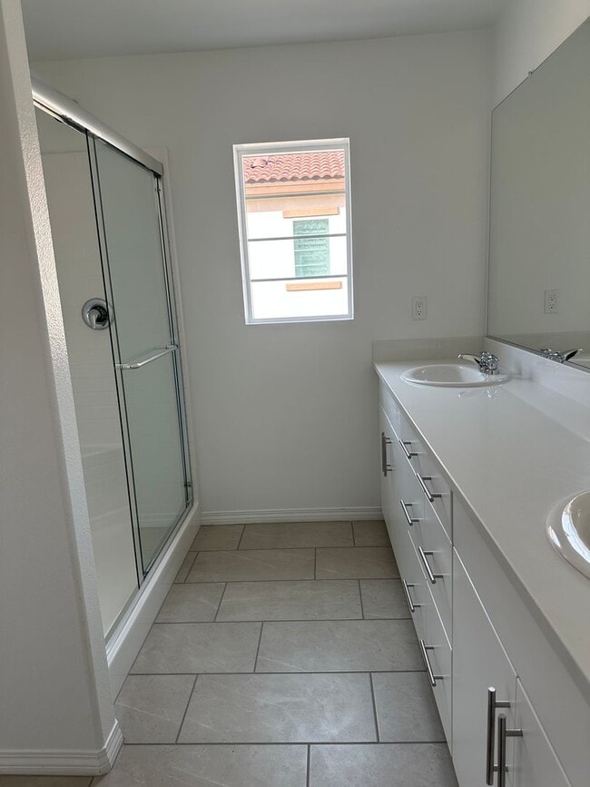 Building Photo - 3 Bedroom 2.5 Bath New build home in Highgrove!