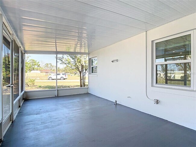 Building Photo - 6343 Talbot St