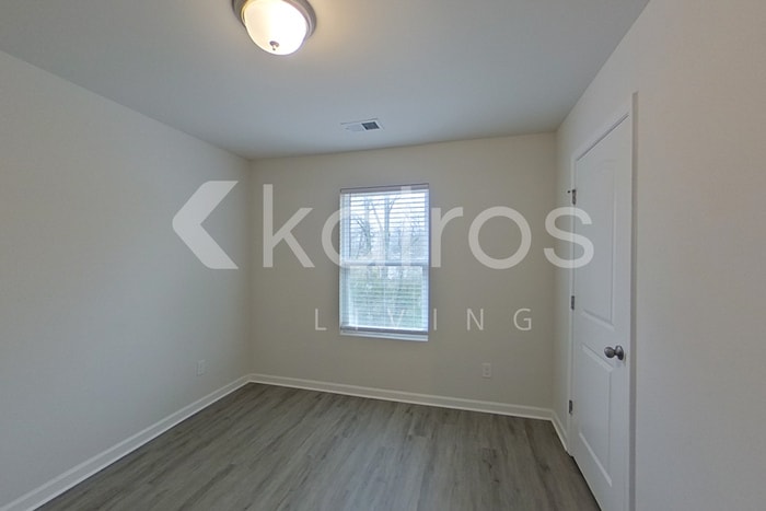 Building Photo - 228 Fox Chase Wy