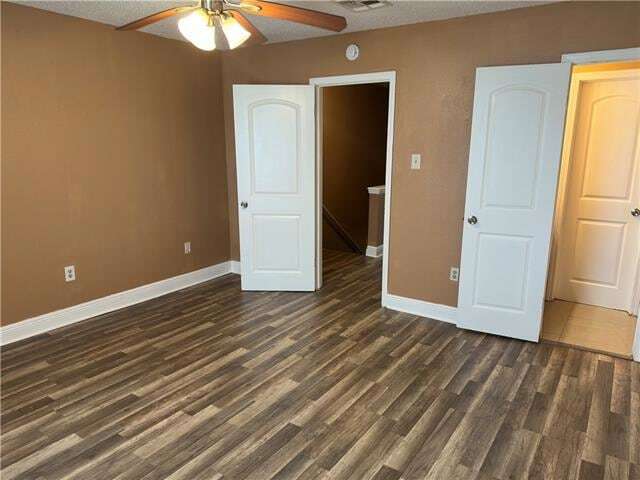 Building Photo - 63 Carriage Ln