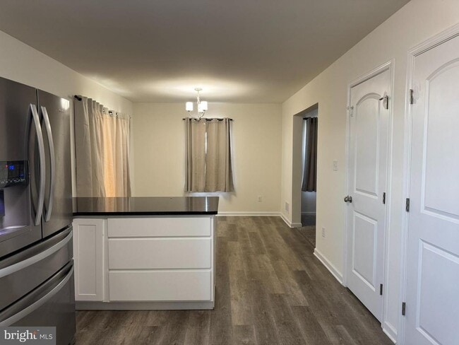 Building Photo - 267 Doylestown