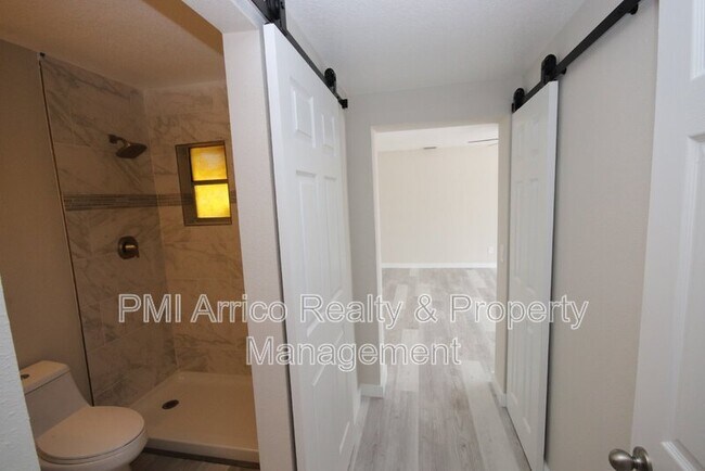 Building Photo - 671 Allegheny Dr