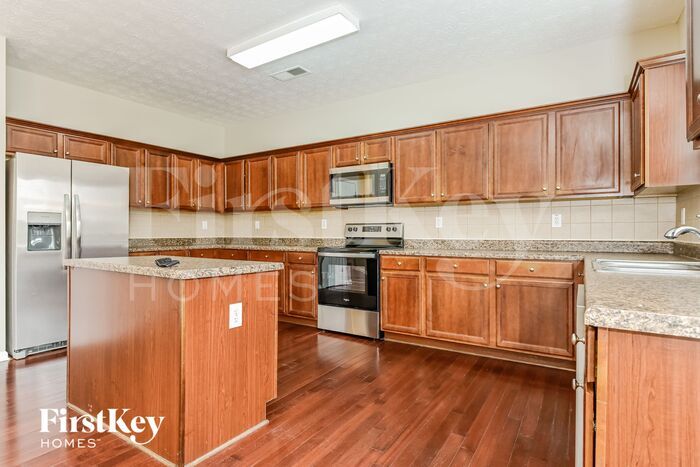 Building Photo - 1326 Lower Falls Dr