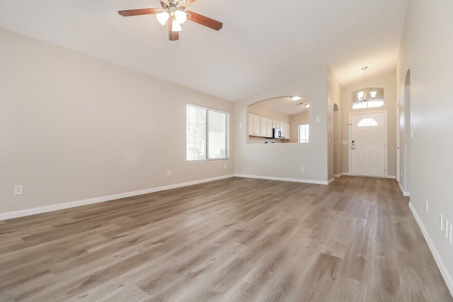 Building Photo - 14927 W Rampart Dr