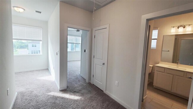 Building Photo - 15108 Ryman Rd