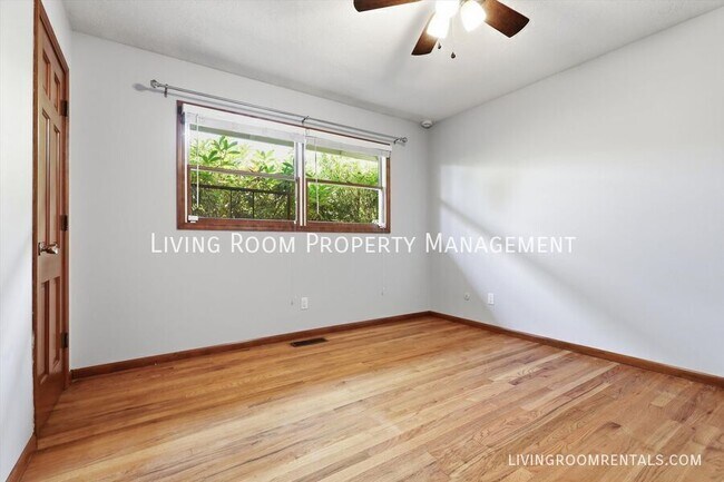 Building Photo - 6550 Beam St