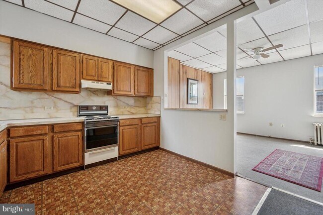 Building Photo - 1639 Wolf St