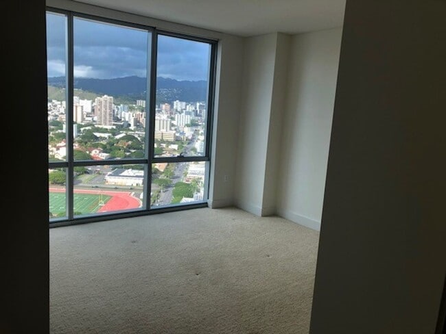 Building Photo - Waihonua - Luxury 1 Bedroom, 1-Bath, 1-par...