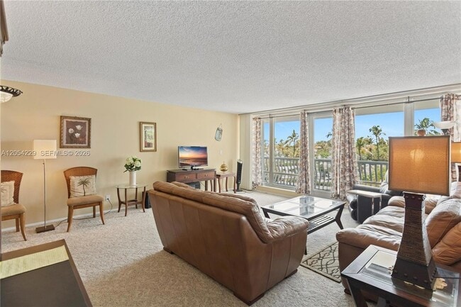 Building Photo - 4020 Galt Ocean Dr