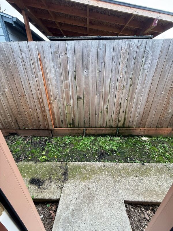 Building Photo - 1566 Bellevue St SE