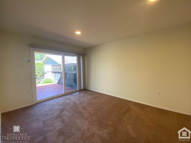 Building Photo - 2bd/1ba Condo in 55+ Community!