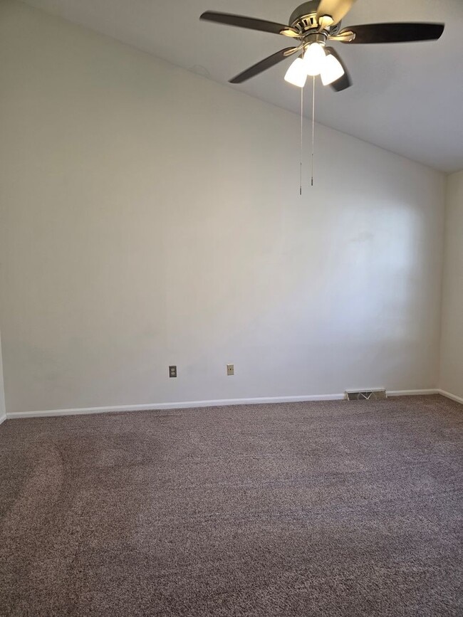 Building Photo - Bay Tree Neighborhood in Dover