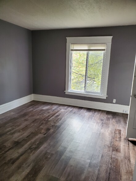 Building Photo - 548 Beech St