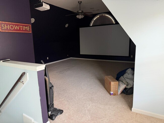 Building Photo - 10521 Red Stone Dr