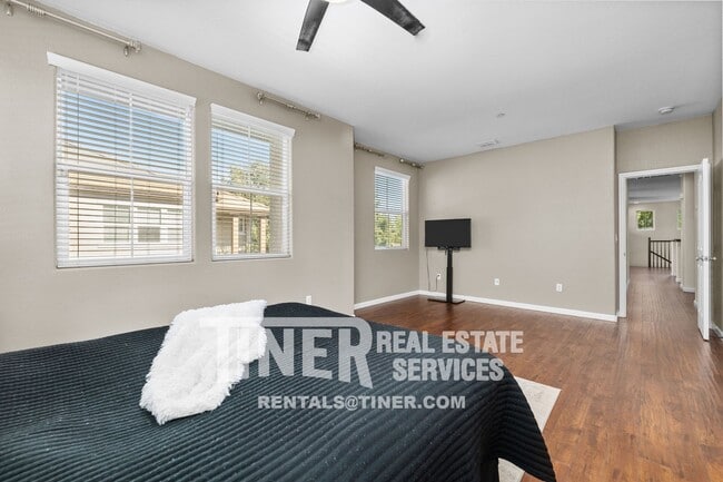 Building Photo - 506 Monet Ln