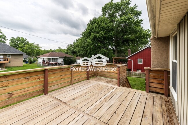Building Photo - 2707 NE 67th Pl