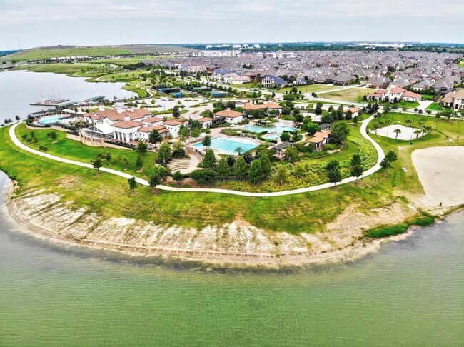 Building Photo - 3927 Cascade Sky Dr