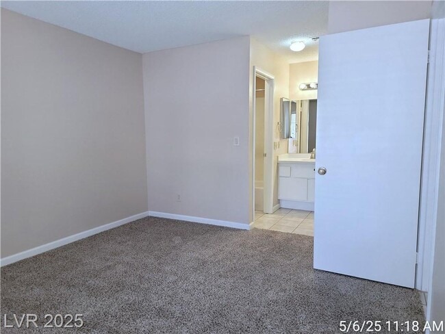Building Photo - SW 1st FLOOR UNIT IN GATED LAS CASITAS COM...