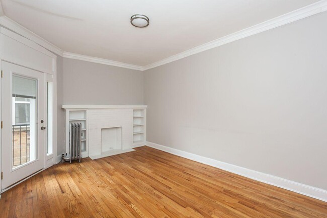 Primary Photo - 1 bedroom in Chicago IL 60647