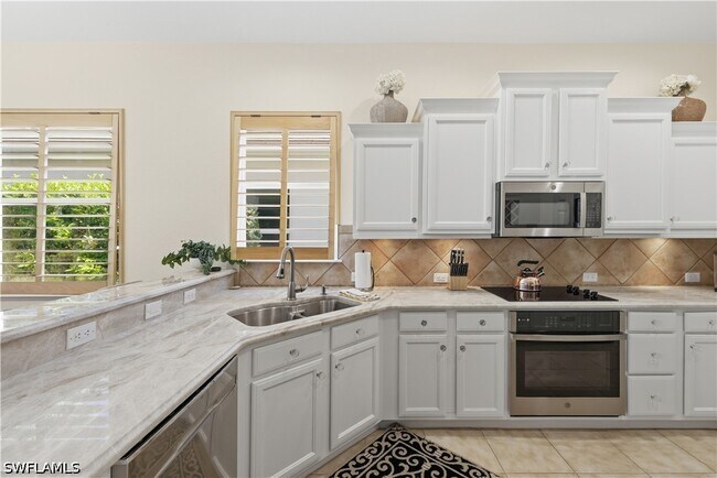 Building Photo - 9235 Troon Lakes Dr