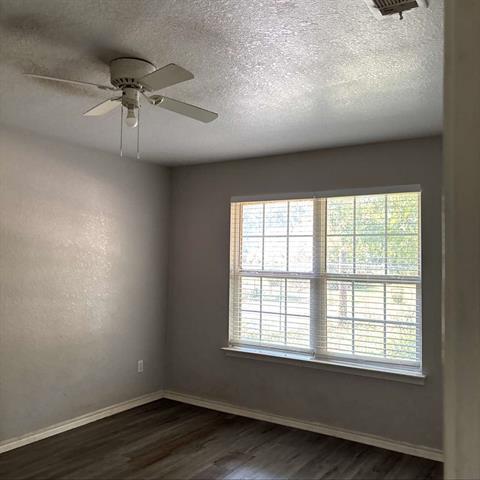 Building Photo - 309 Gravel St