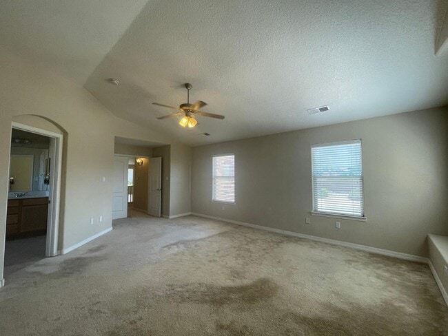 Building Photo - 8931 Ashton Loop NE