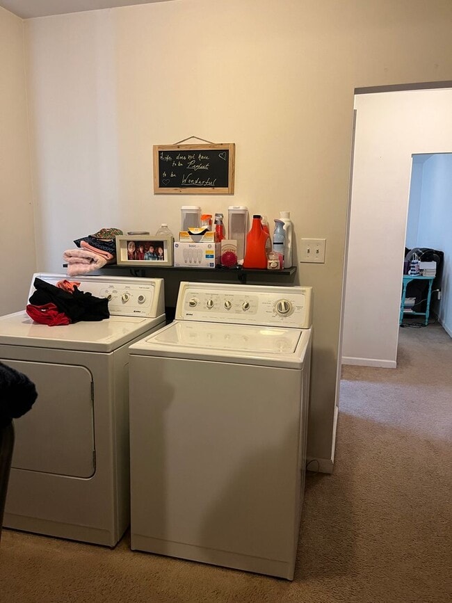 Building Photo - 540 Walnut St