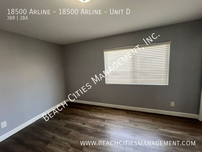 Building Photo - Remodeled 3 Bed, 2.5 Bath Town Home with A...