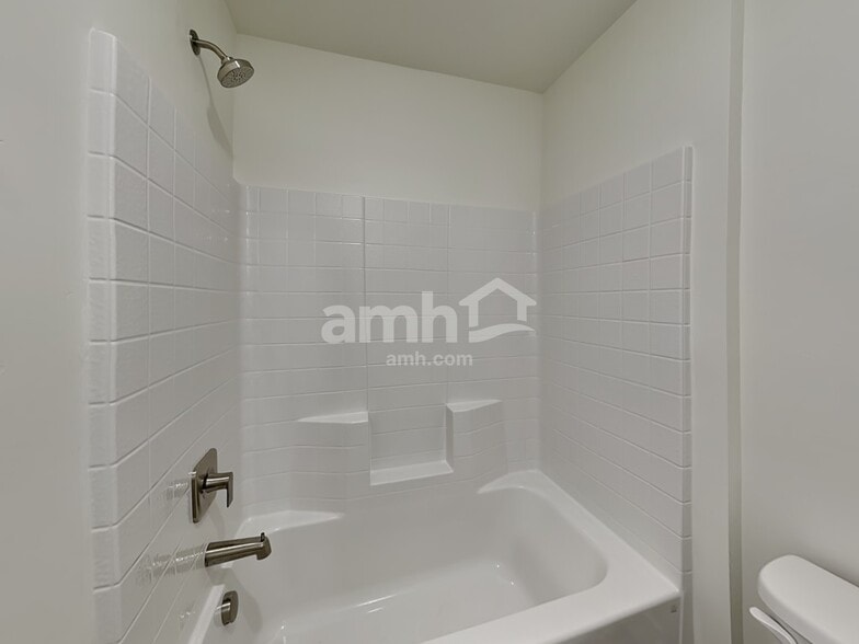 Building Photo - 886 N Rivermist Pl