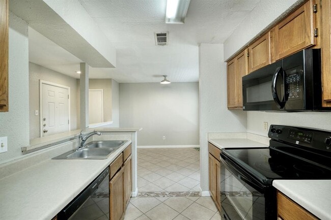 Building Photo - 8804 Schick Rd