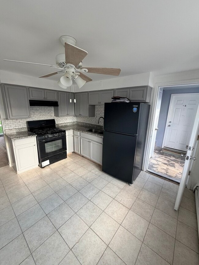 Building Photo - 5139 W 79th St