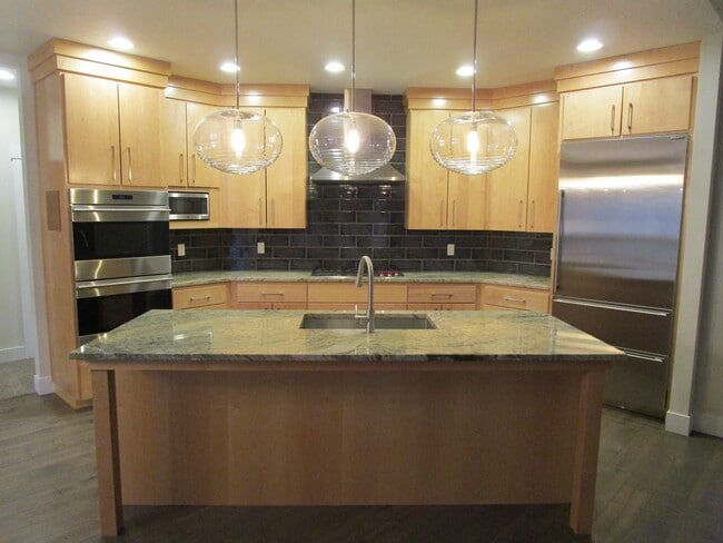 Building Photo - Custom Home in Crystal Springs Subdivision - Available Now!