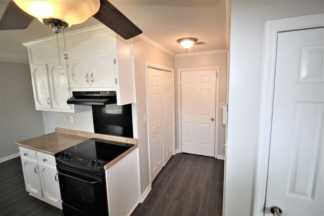 Building Photo - Coming Soon!