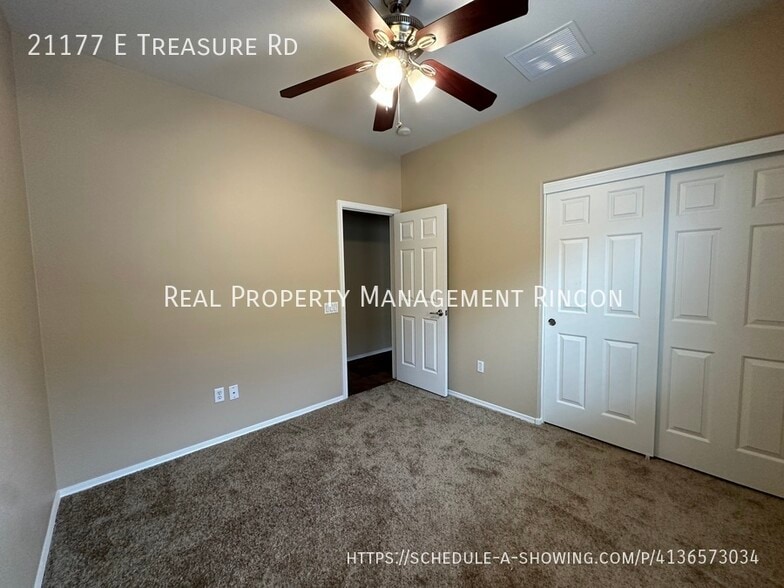 Building Photo - 21177 E Treasure Rd