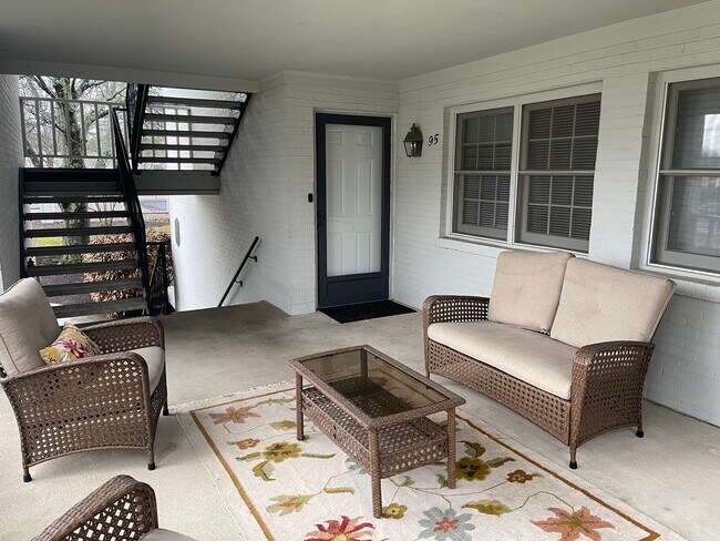 Shared Common Patio - 395 Redding Rd