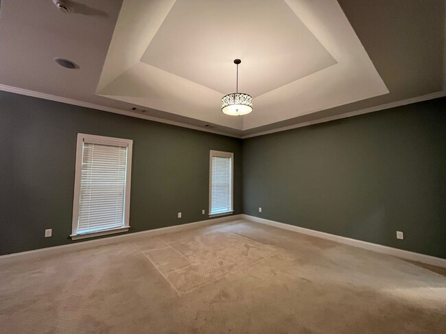 Building Photo - Riegel Pointe