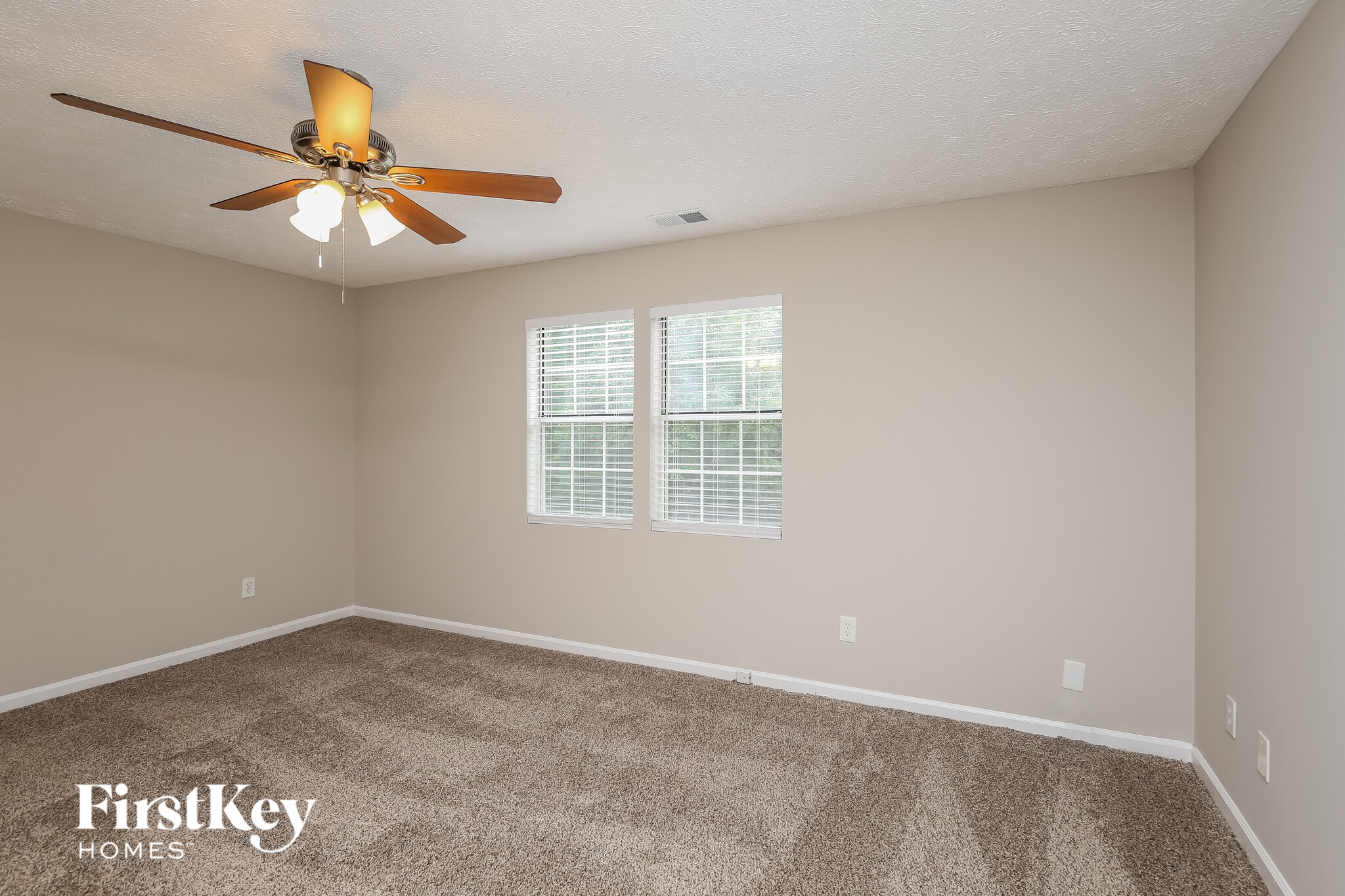 Building Photo - 3920 Valleybrook Ct