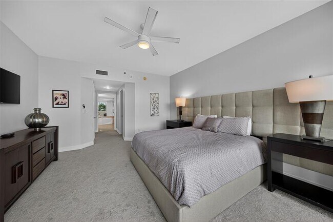 Building Photo - 3700 S Ocean Blvd