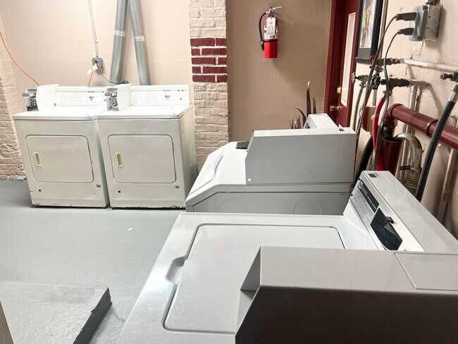 Building Photo - 203 Harrison Ave