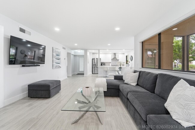 Building Photo - 505 Brackenwood Pl