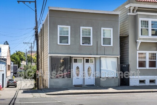 Building Photo - 916 Marin St