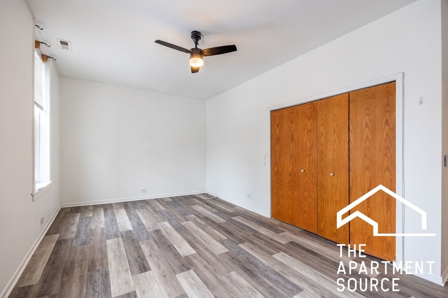 Building Photo - 1844 W Henderson St