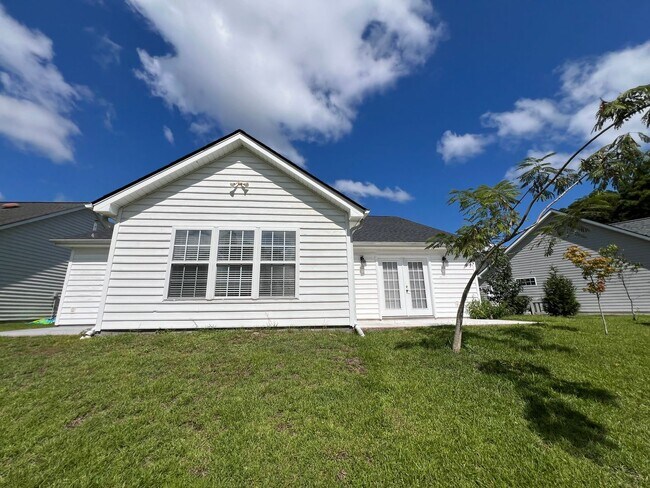 Building Photo - 154 Regency Dr